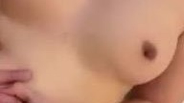 Chịch làm em đỏ mặt lên rồi !